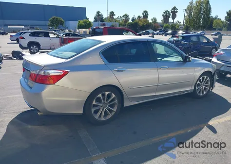 2014 Honda Accord z USA, uszkodzony, nr VIN 1HGTR2F56EA033492